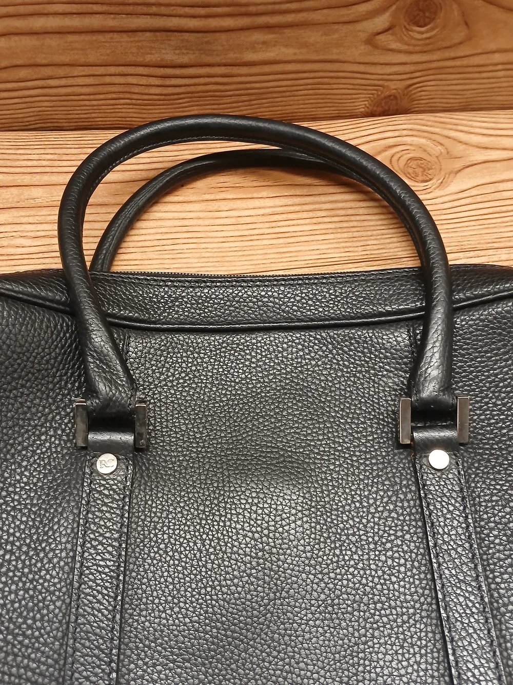 Classic Black Leather Unisex Briefcase with Gold Accent Hardware